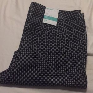 Black and white ankle length pants